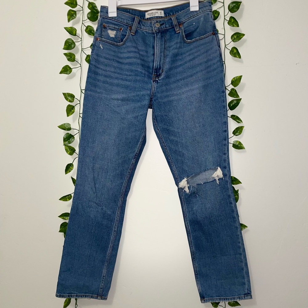 Abercrombie & Fitch 90’s Slim Straight Ultra High Rise Jeans